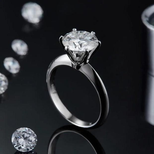 GEM'S BALLET 18K White Gold Moissanite Solitaire Engagement Ring – Timeless Brilliance