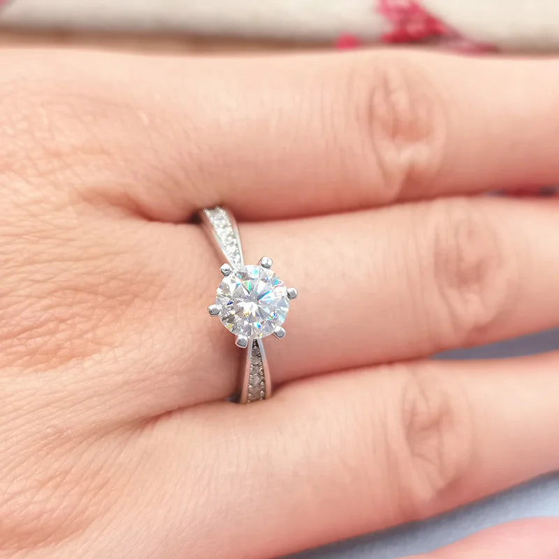 GEM'S BALLET Gold & Silver Moissanite Engagement Ring