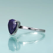 GEM'S BALLET Pear-Shaped Blue Sapphire Solitaire Ring
