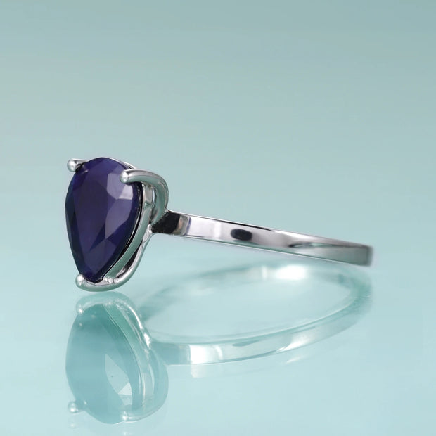 GEM'S BALLET Pear-Shaped Blue Sapphire Solitaire Ring