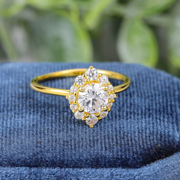 GEM'S BALLET 925 Sterling Silver 0.8Ct Emerald Cut Colorless Dahlia Moissanite Halo Engagement Rings For Women Wedding