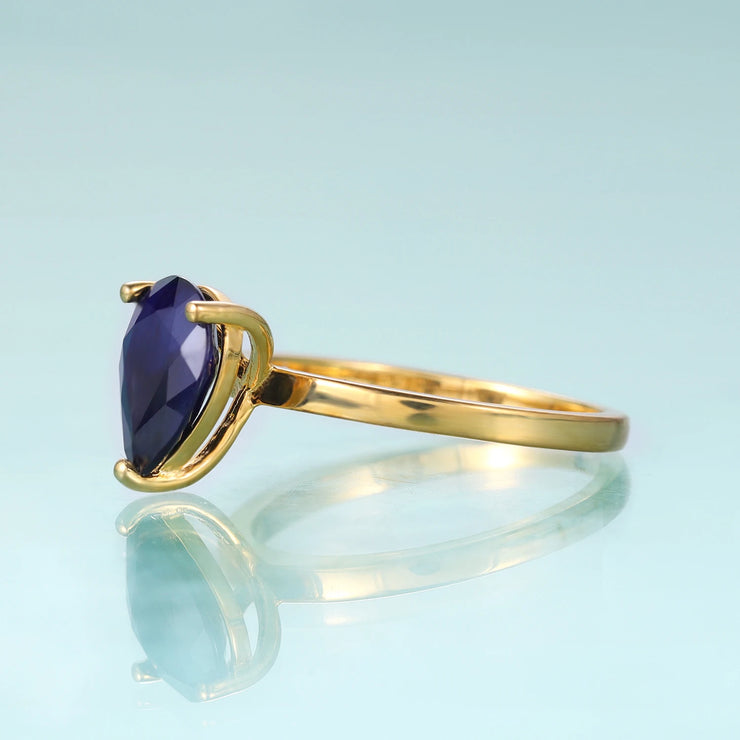 GEM'S BALLET Pear-Shaped Blue Sapphire Solitaire Ring