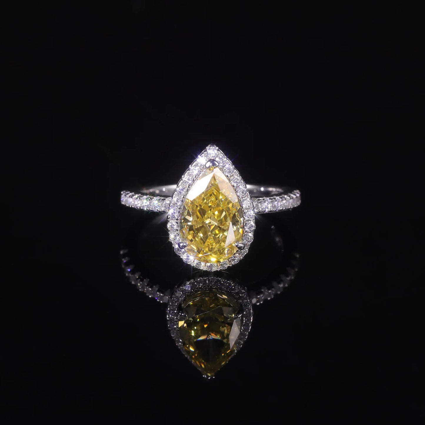 GEM'S BALLET Pear Shape Diamond-fire CZ- Fancy Light Yellow Halo Engagement Rings 925 Sterling Silver Handmade Statement Ring