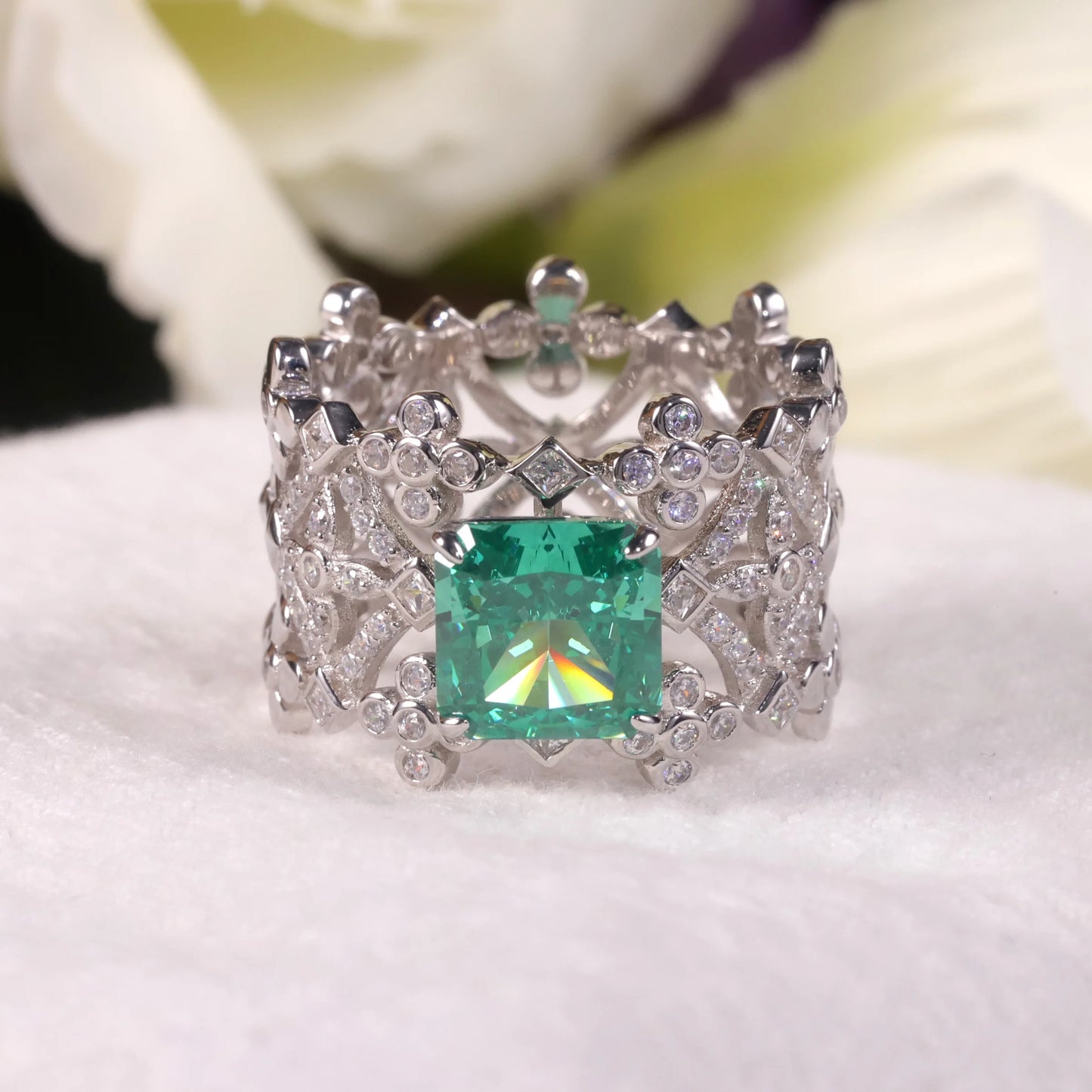 GEM'S BALLET 8x8mm Paraiba Green Crushed Ice Diamond Ring – Antique Handmade Jewelry