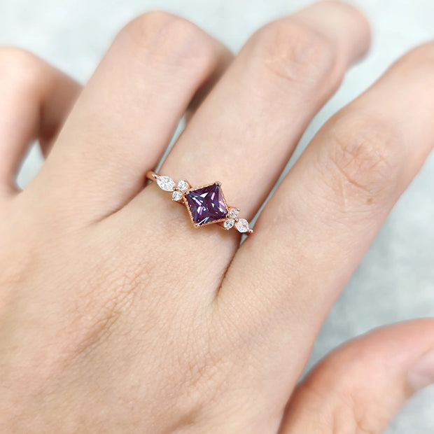 GEM'S BALLET 18K Rose Gold Alexandrite Promise Ring