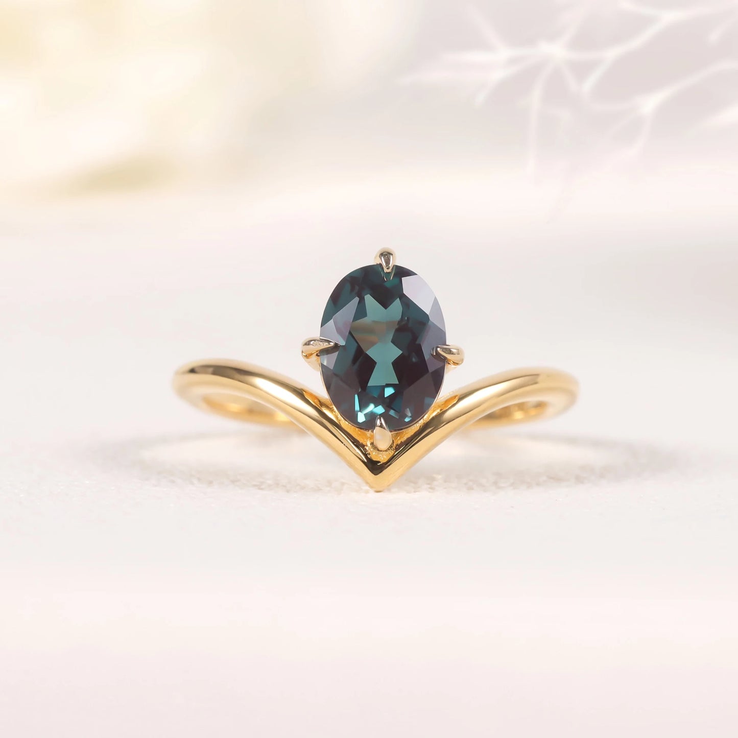 GEM'S BALLET 14K Gold Plated 925 Sterling Silver Curved Ring – Color Changing Alexandrite Engagement Ring