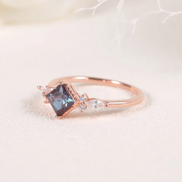 GEM'S BALLET 18K Rose Gold Alexandrite Promise Ring